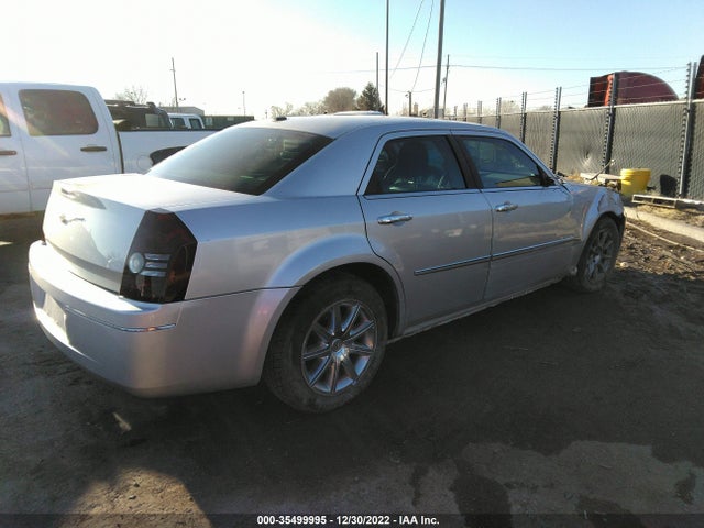 Chrysler 300 Touring Signature 2010 2C3CA5CV1AH146777 Image 4