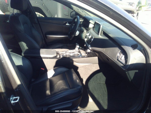 2021 Kia Stinger, VIN: KNAE15LA1M6089677