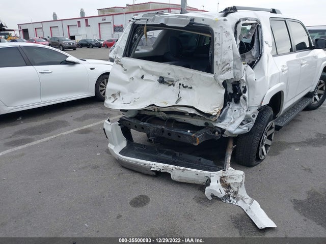 2020 Toyota 4Runner, VIN: JTEBU5JR2L5779069