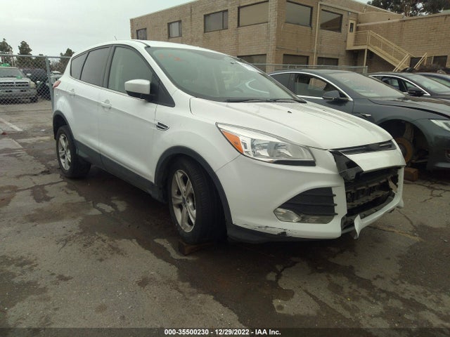 2016 Ford Escape, VIN: 1FMCU9GX9GUA55358