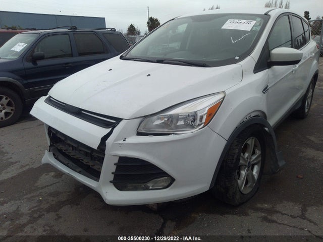 2016 Ford Escape, VIN: 1FMCU9GX9GUA55358