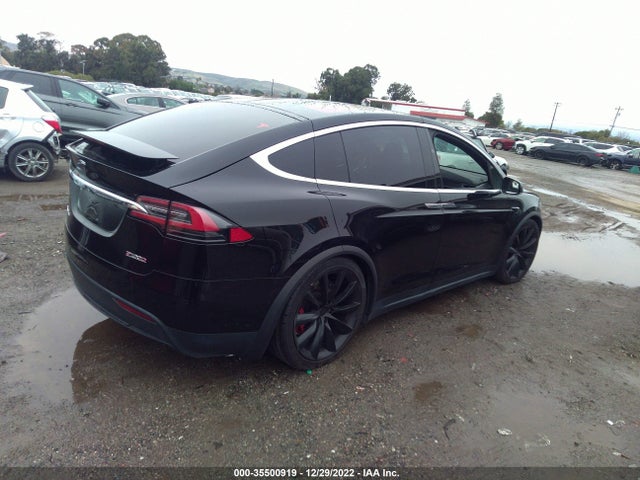 2017 Tesla Model X, VIN: 5YJXCBE46HF039637