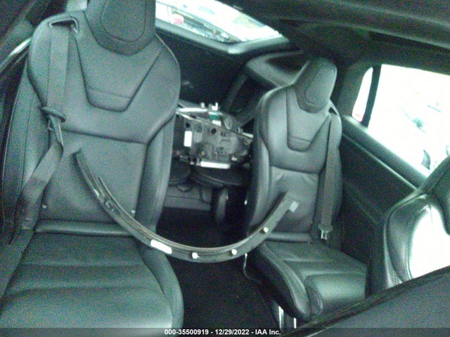 2017 Tesla Model X, VIN: 5YJXCBE46HF039637