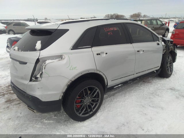 2018 Cadillac XT5, VIN: 1GYKNFRS5JZ140702
