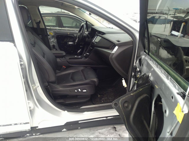 2018 Cadillac XT5, VIN: 1GYKNFRS5JZ140702