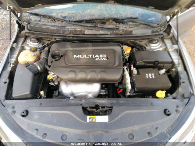 Chrysler 200 Limited 2015 1C3CCCAB0FN602371 Image 10