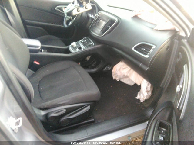 Chrysler 200 Limited 2015 1C3CCCAB0FN602371 Image 5