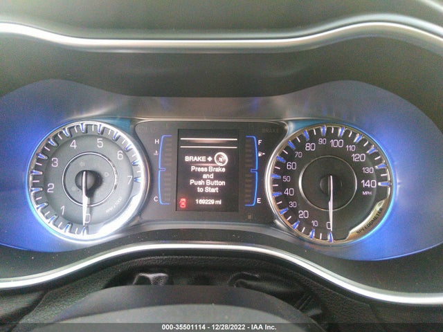 Chrysler 200 Limited 2015 1C3CCCAB0FN602371 Image 7