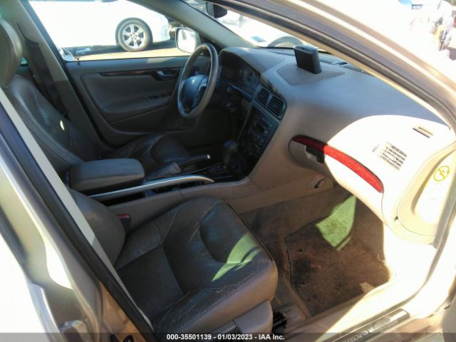 YV1SZ59H041169451 Volvo V70 Xc70