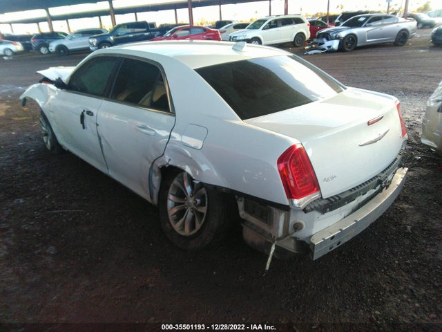 Chrysler 300 Limited 2015 2C3CCAAG0FH882365 Image 3