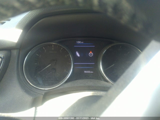 Nissan Rogue 2018 5N1AT2MV6JC744016 Image 8