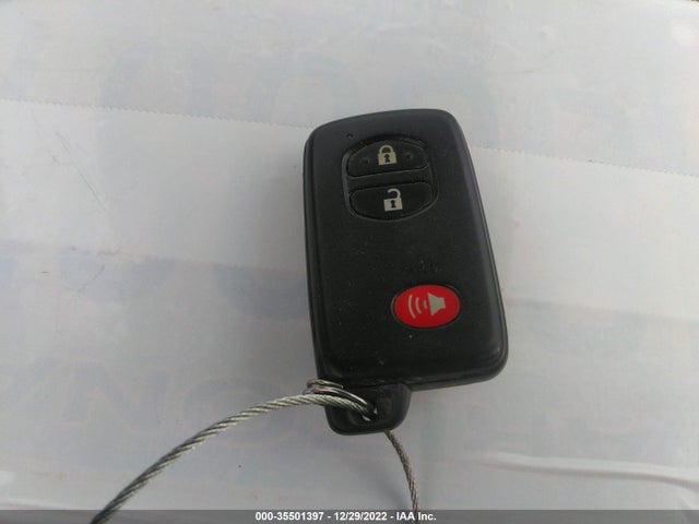 Продаж на аукціоні авто 2013 Toyota Prius V Two/three/five, vin: JTDZN3EU6D3263331, номер лоту: 35501397