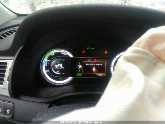 KNDCB3LC0K5286355 KIA NIRO LX