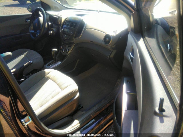 Chevrolet SONIC LT 2014 1G1JC6SG5E4112410 Image 5