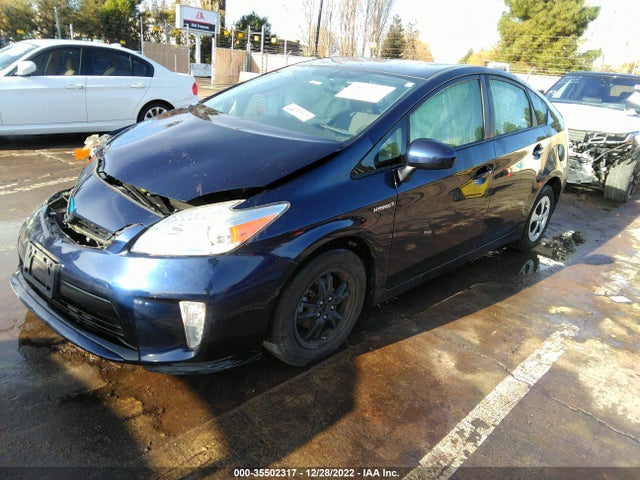 Toyota Prius Four/five/three/one/two 2014 JTDKN3DUXE0364541 Image 2