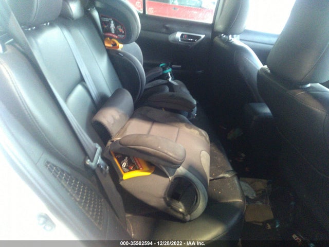 Lexus CT 200H 2012 JTHKD5BH4C2083615 Image 8
