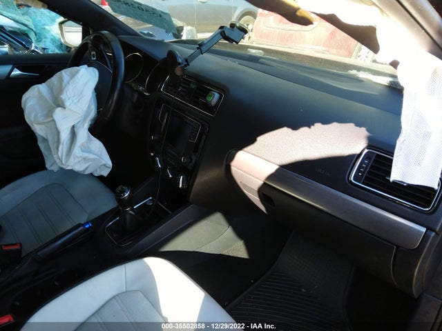 2016 Volkswagen Jetta, VIN: 3VWB17AJ0GM260635