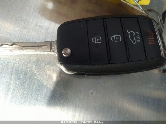 KNDPM3AC7L7669875 KIA Sportage Lx