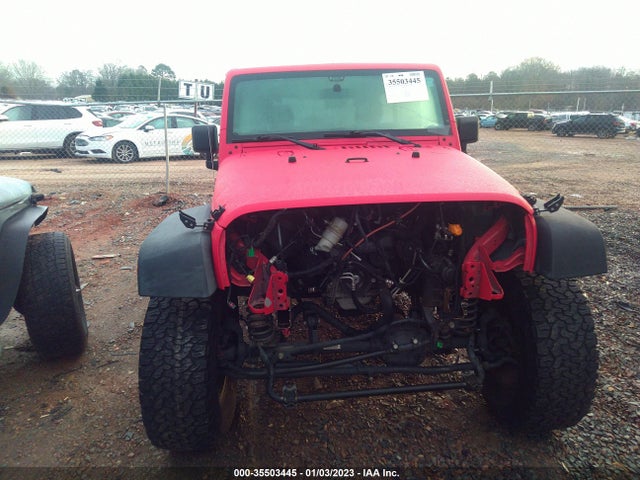 2016 JEEP WRANGLER UNLIMITED SPORT VIN: 1C4BJWDGXGL124673