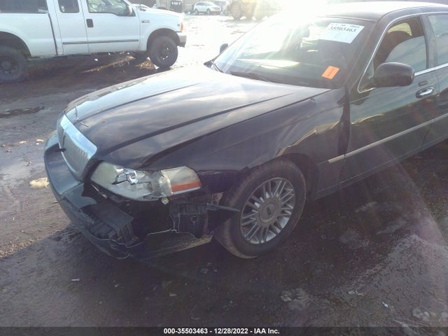 2008 LINCOLN TOWN CAR SIGNATURE L VIN: 2LNHM85V48X656169