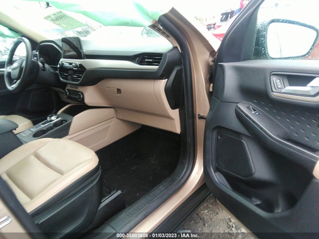 2020 Ford Escape, VIN: 1FMCU9BZ8LUB47841