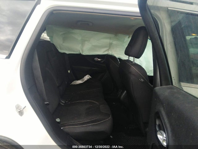 2015 Jeep Cherokee, VIN: 1C4PJMCB9FW622120