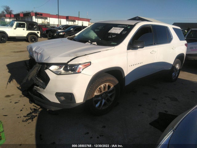 Chevrolet Traverse Ls 2019 1GNERFKW5KJ204104 Image 2