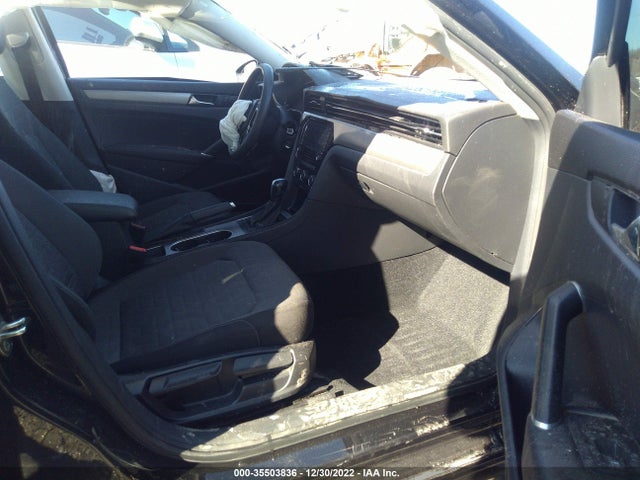 1VWAA7A30LC025208 Volkswagen Passat 2.0t S