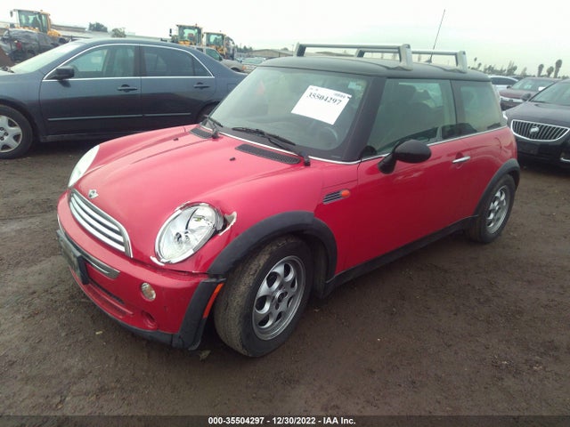 2006 MINI COOPER HARDTOP VIN: WMWRC33506TJ74288