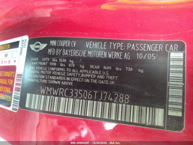 2006 MINI COOPER HARDTOP VIN: WMWRC33506TJ74288