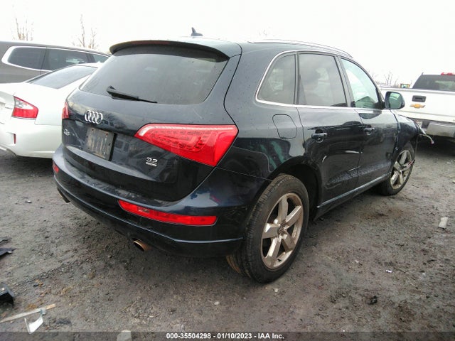 WA1LKAFP4AA059303 Audi Q5