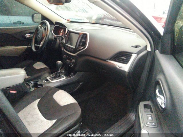 1C4PJMCS9EW226915 Jeep Cherokee Latitude