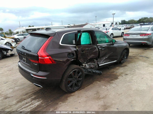 2018 Volvo XC60, VIN: LYVA22RL2JB111077