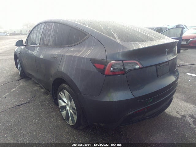 Tesla Model Y 2021 5YJYGDEEXMF281810 Image 4