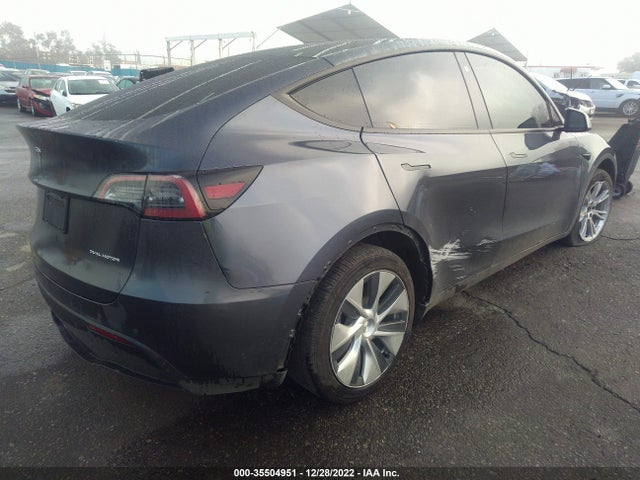 Tesla Model Y 2021 5YJYGDEEXMF281810 Image 5