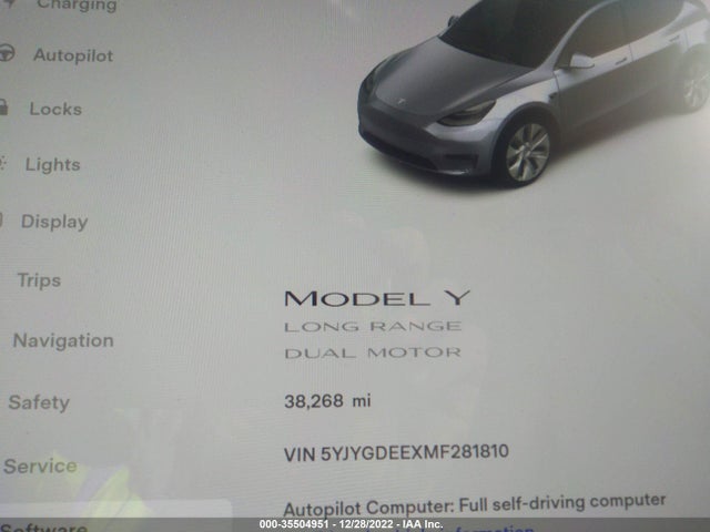 Tesla Model Y 2021 5YJYGDEEXMF281810 Image 8