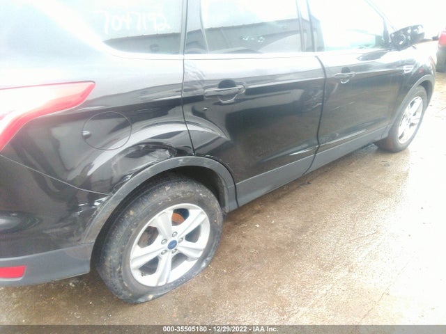 2016 Ford Escape, VIN: 1FMCU9G96GUB57055