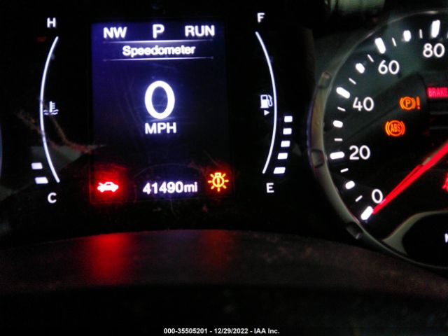 ZACCJABB1JPH77281 Jeep Renegade Latitude