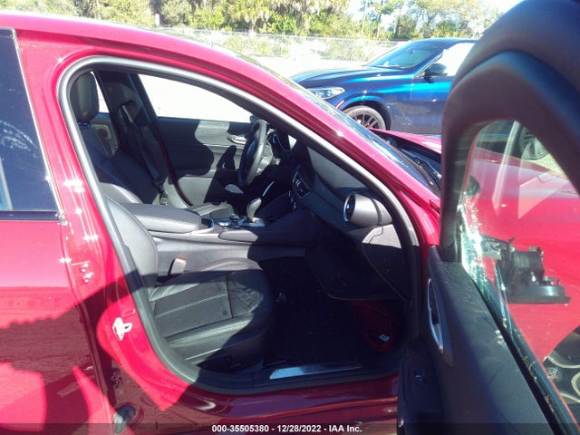 2022 Alfa Romeo Giulia, VIN: ZARFAMBN4N7664846
