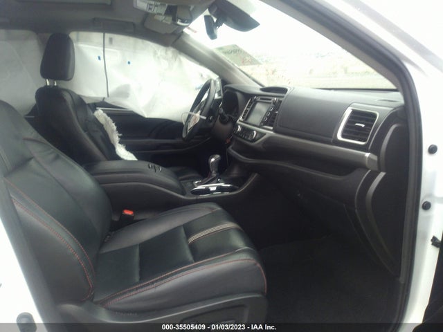 2019 TOYOTA HIGHLANDER SE/XLE VIN: 5TDKZRFH0KS552520