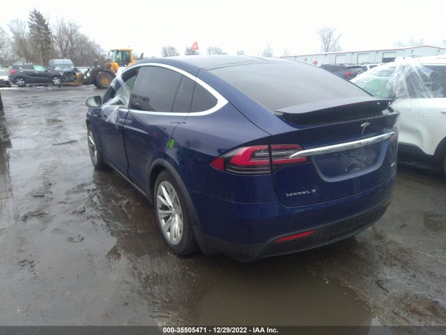 2017 Tesla Model X, VIN: 5YJXCBE20HF049482