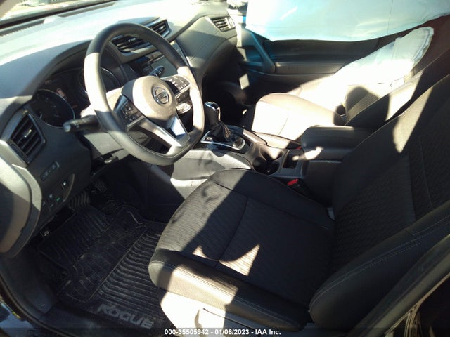 2019 Nissan Rogue, VIN: KNMAT2MT5KP514061