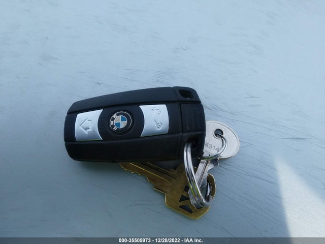 BMW 5 Series 528i 2010 WBANU5C54AC126759 Image 3
