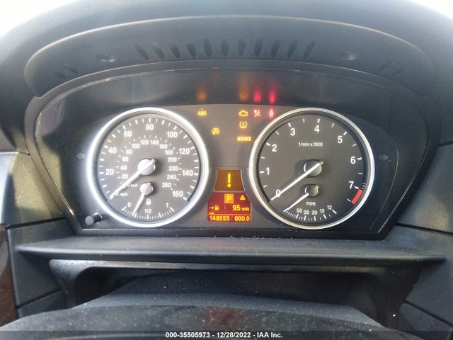 BMW 5 Series 528i 2010 WBANU5C54AC126759 Image 8