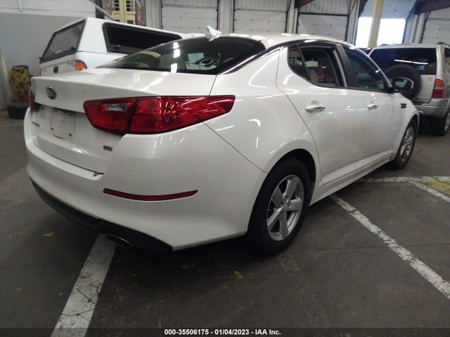 2015 Kia Optima, VIN: KNAGM4A77F5622657
