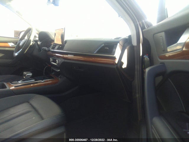 2021 Audi Q5, VIN: WA1BAAFY2M2045843