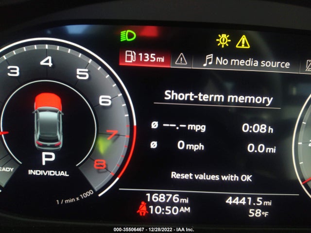 2021 Audi Q5, VIN: WA1BAAFY2M2045843