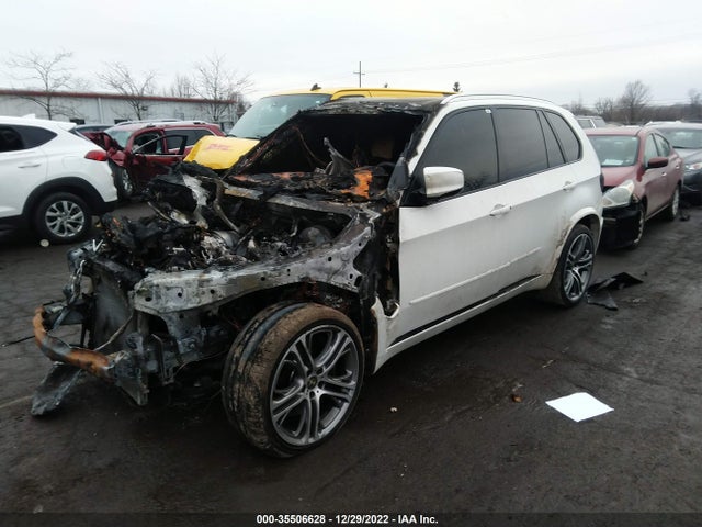 BMW X5 M 2012 5YMGY0C52CLK27344 Image 2