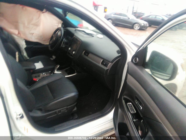 2020 Mitsubishi Outlander, VIN: JA4J24A53LZ010208