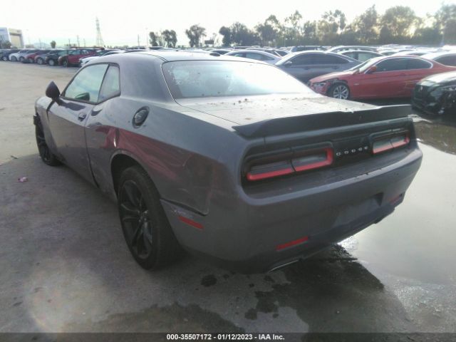 2C3CDZAG7JH204779 Dodge Challenger Sxt